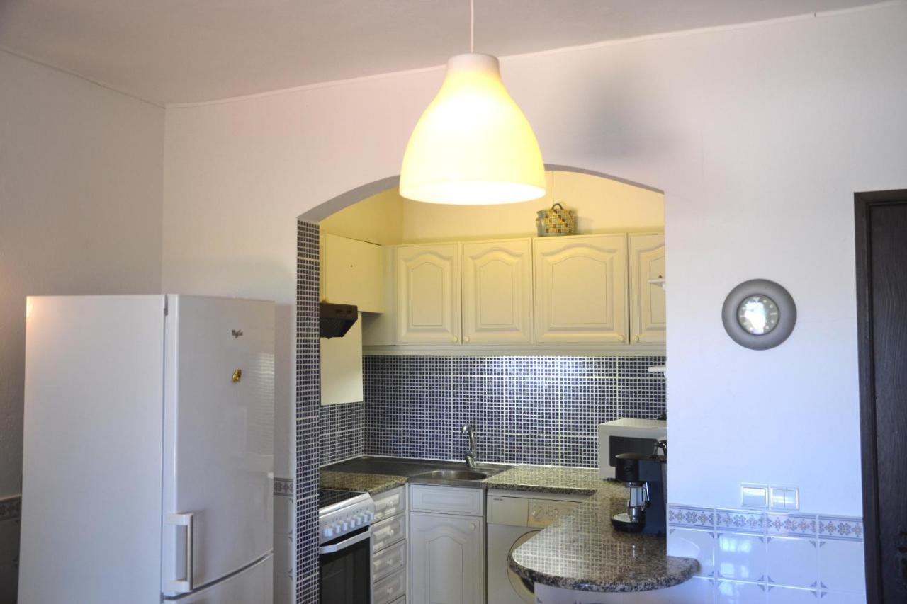 Carvoeiro Apartment - Walk To Beach Екстер'єр фото
